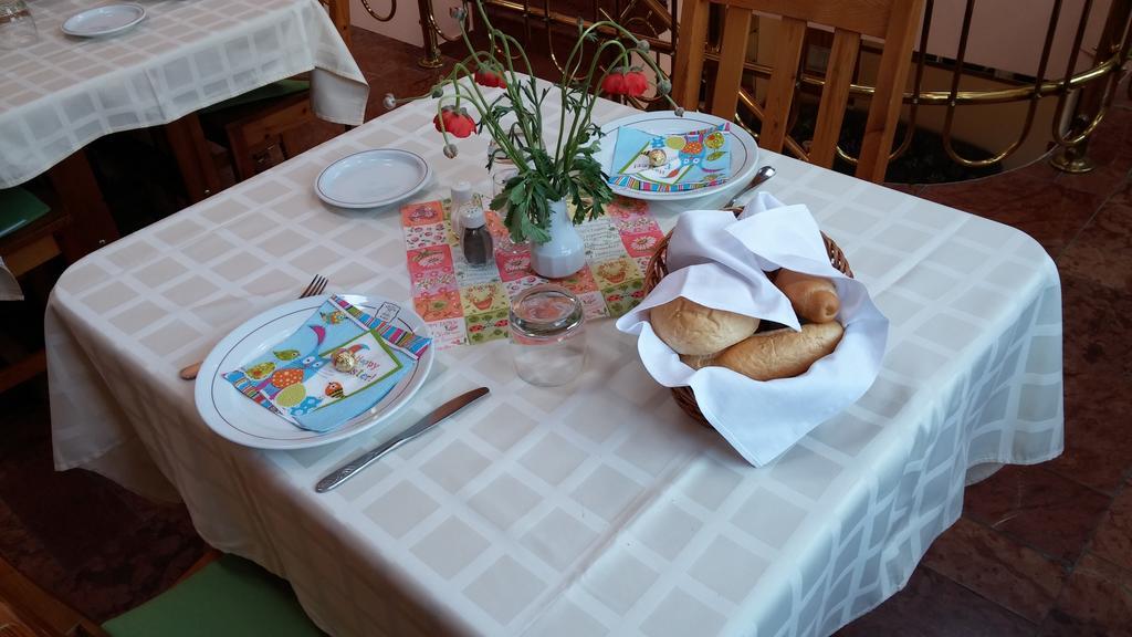 Bastya Hotel Makó Екстериор снимка