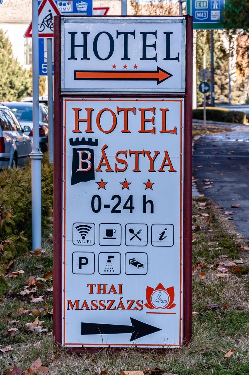 Bastya Hotel Makó Екстериор снимка